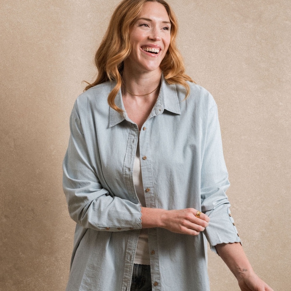 NWT Neuflora Calla Button Down Shirt - Medium - Women's Relaxed Fit Shirt